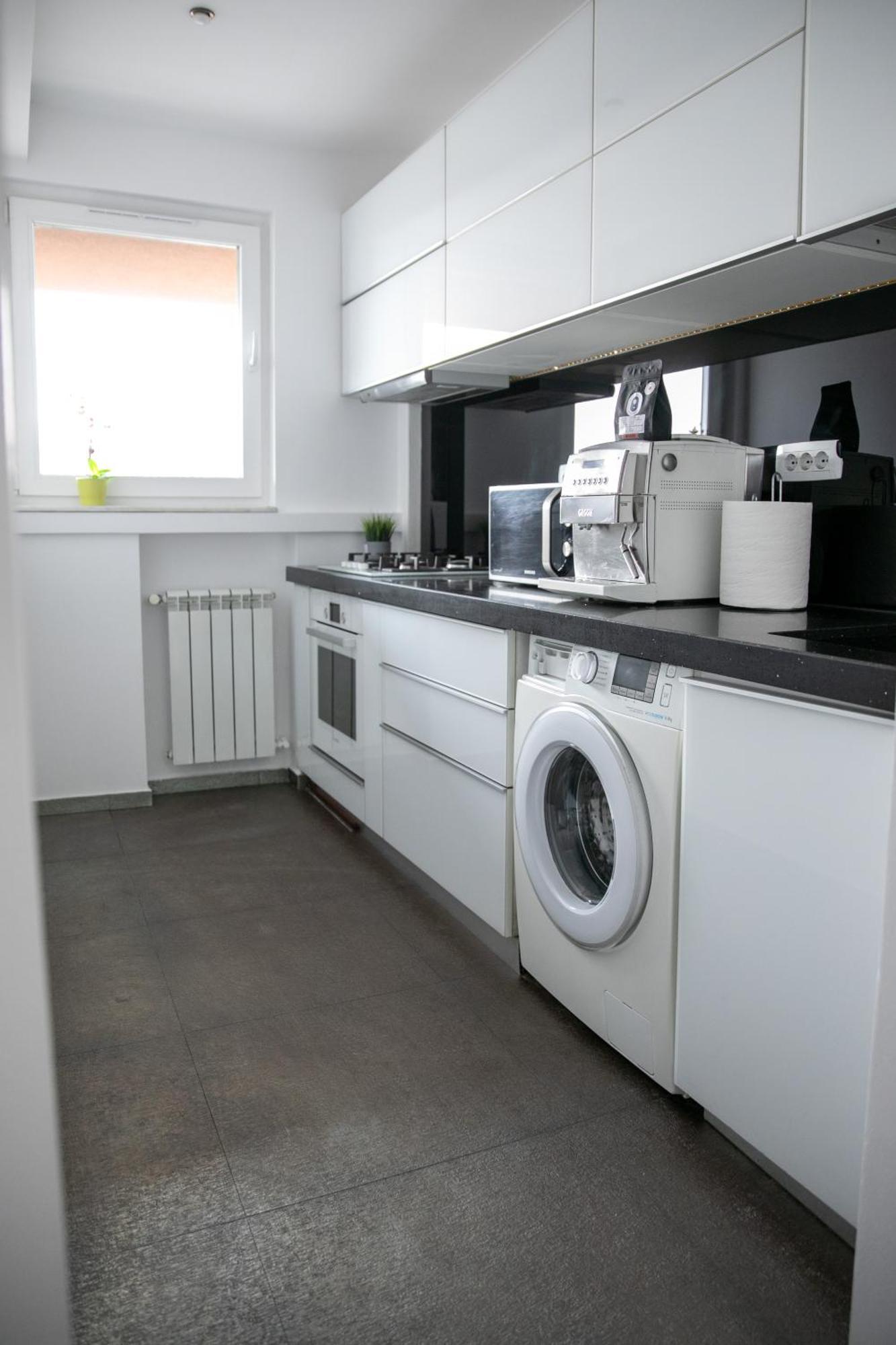 Nicolae Balcescu Dream House Apartment Bukares Bagian luar foto