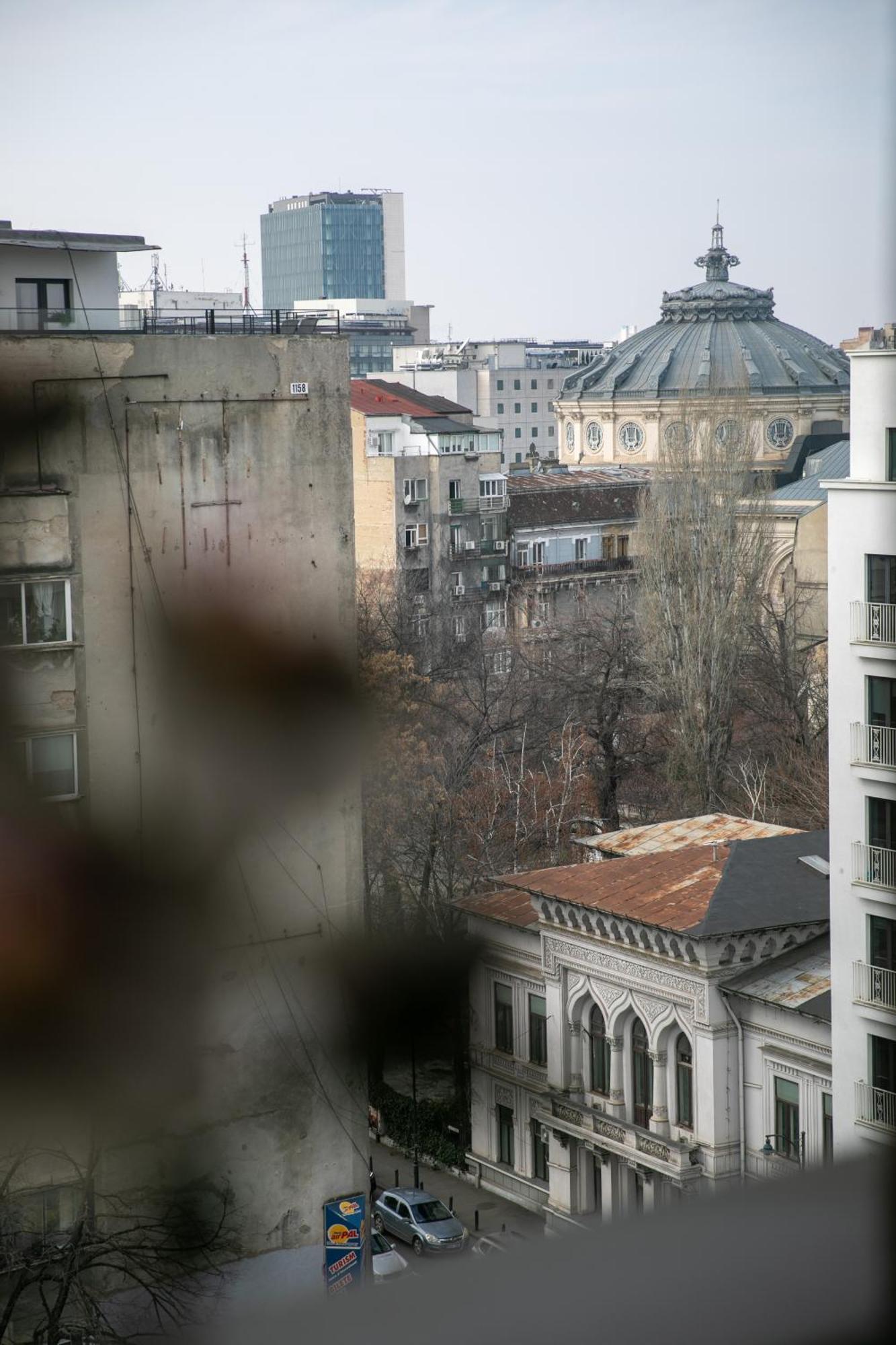 Nicolae Balcescu Dream House Apartment Bukares Bagian luar foto