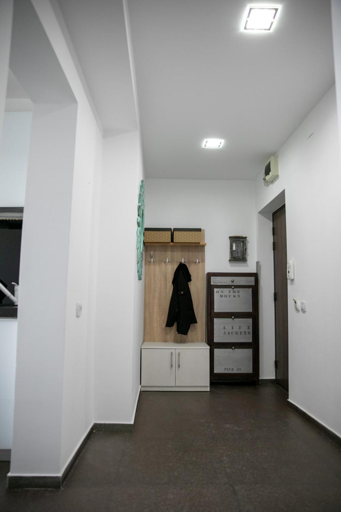 Nicolae Balcescu Dream House Apartment Bukares Bagian luar foto