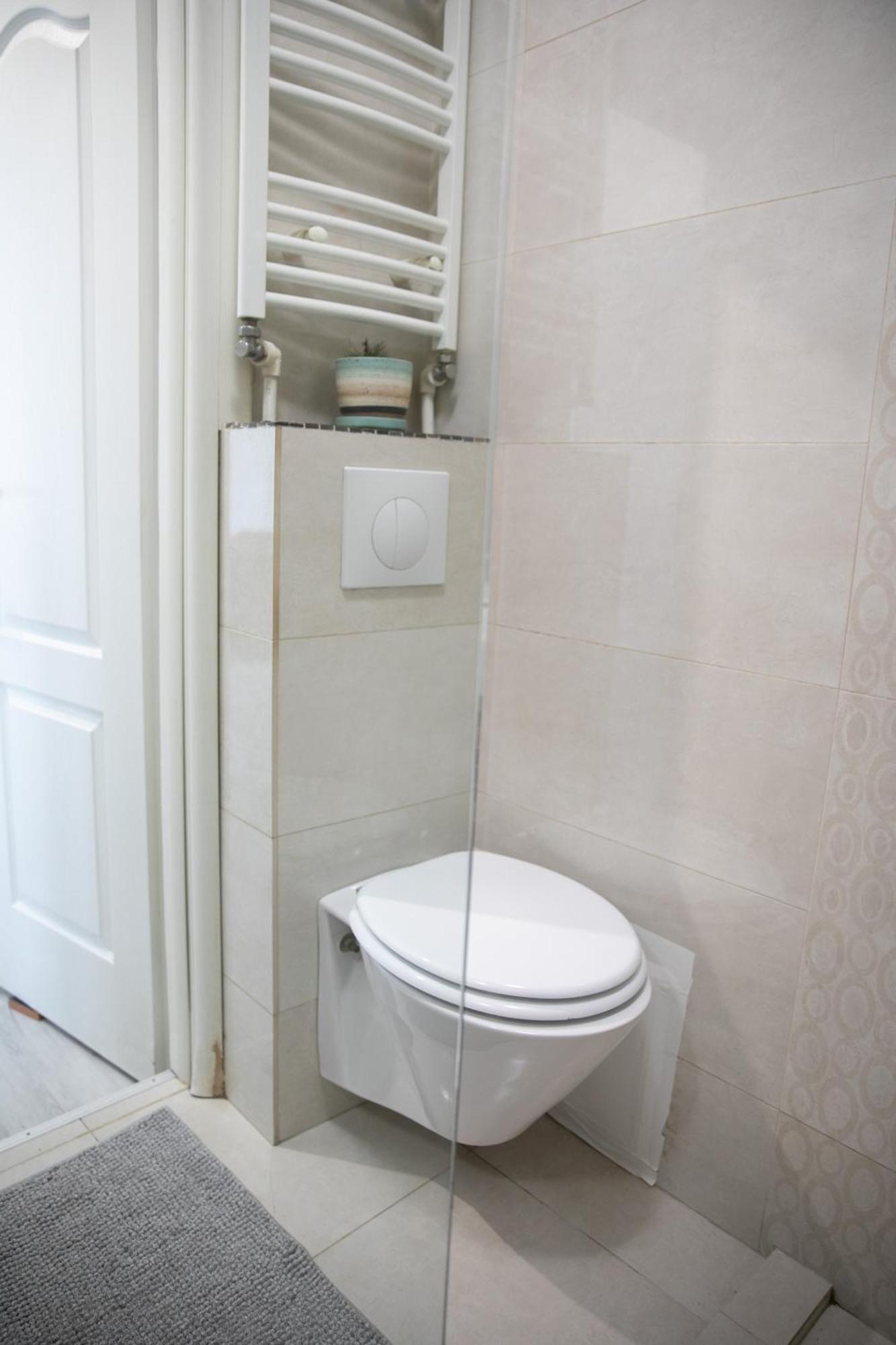 Nicolae Balcescu Dream House Apartment Bukares Bagian luar foto