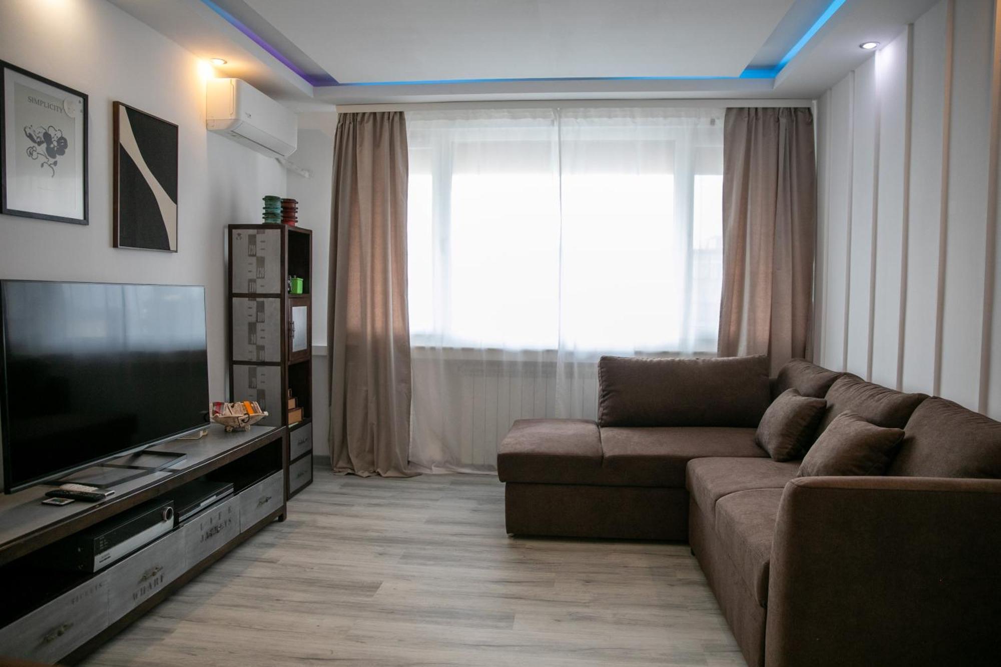 Nicolae Balcescu Dream House Apartment Bukares Bagian luar foto