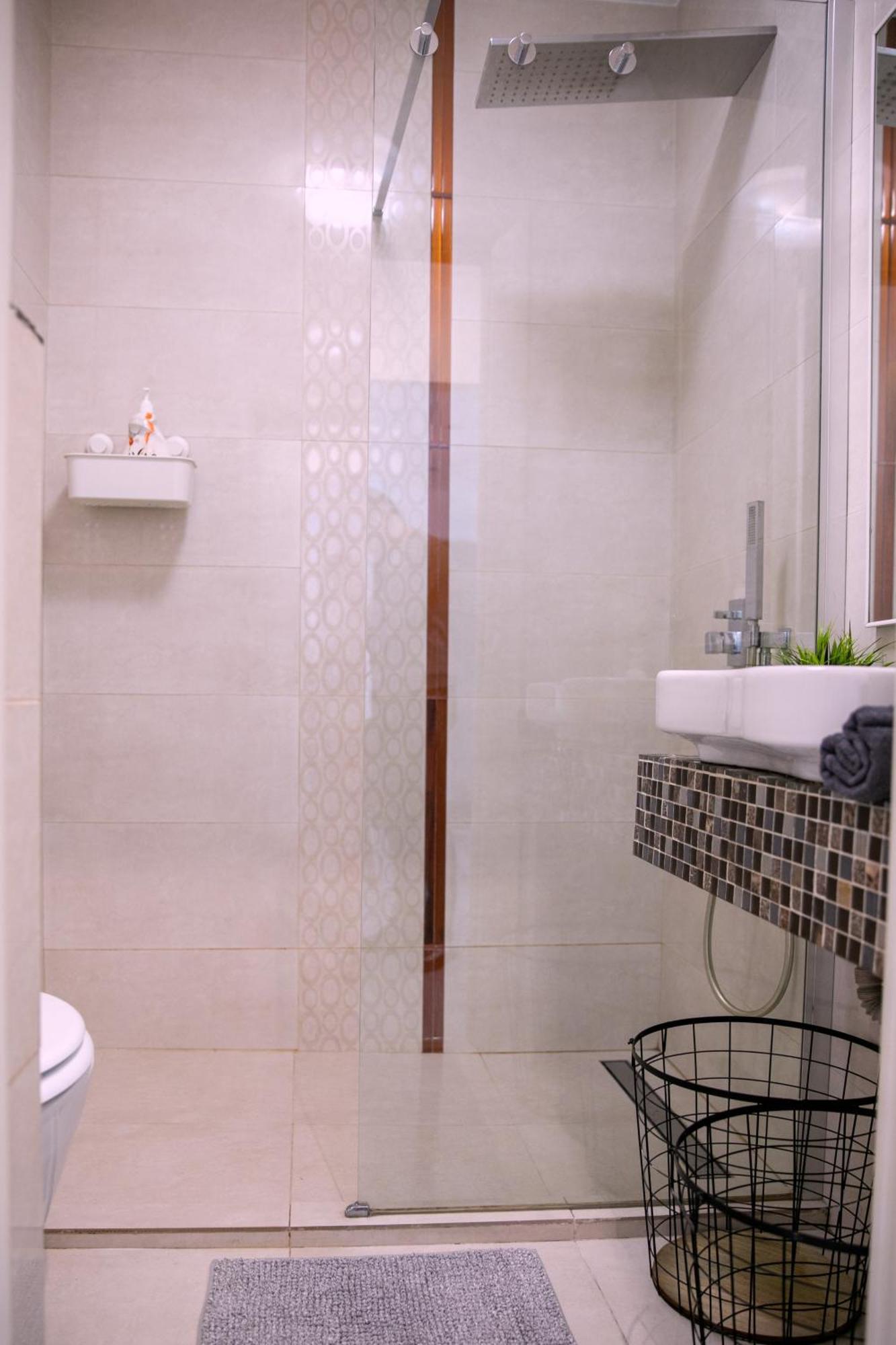 Nicolae Balcescu Dream House Apartment Bukares Bagian luar foto